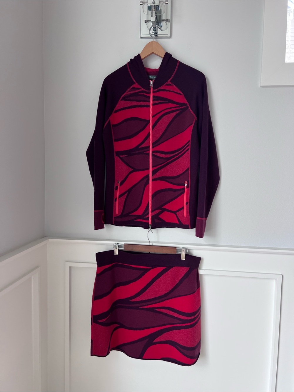 Title Nine Women's Burgundy & Red Patterned Skirt Set